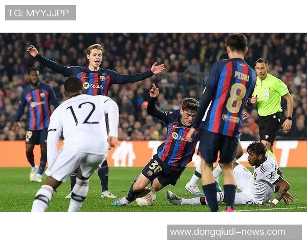 世界杯波尔图与那不勒斯激战成平局争议判罚引发全场热议